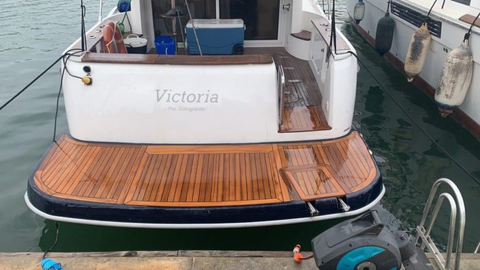 Reparación cubierta barco en Sotogrande